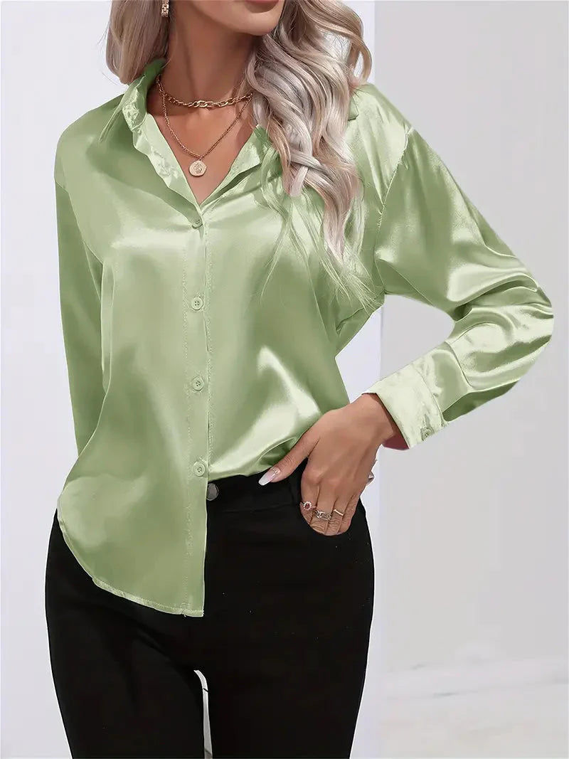 Ula| Chemise boutonnée pour femmes pour un look chic