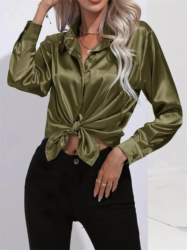 Ula| Chemise boutonnée pour femmes pour un look chic