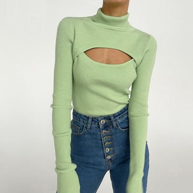 Tove | Elegant Split Top