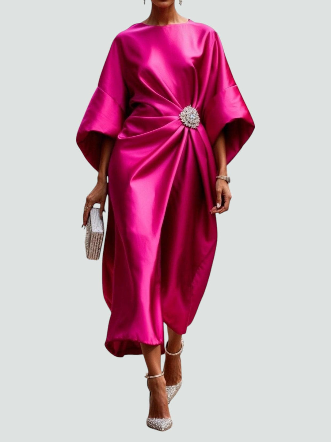 Robe Drapée Élégante pour Femme | Détail Bijou Tenue de Soirée