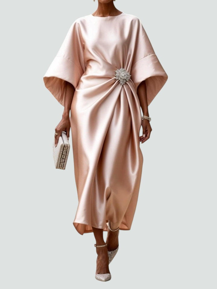 Robe Drapée Élégante pour Femme | Détail Bijou Tenue de Soirée