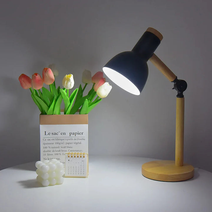 Lurka | Skandinávská stolní lampa