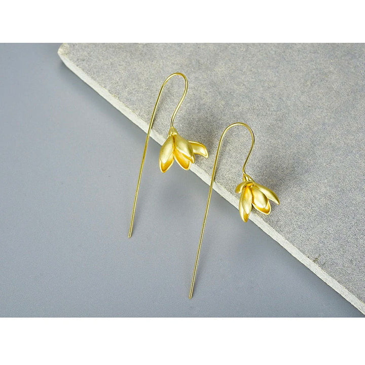 Boucles d'oreilles pendantes Magnolia Blomst | Élégants bijoux floraux en forme de goutte