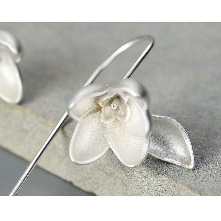 Boucles d'oreilles pendantes Magnolia Blomst | Élégants bijoux floraux en forme de goutte