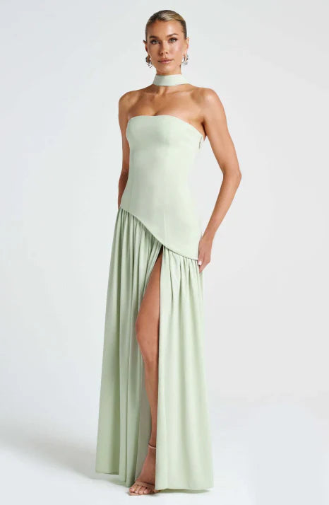 Robe Longue Bustier pour Femme | Style Chiffon Flottant avec Détails Foulard