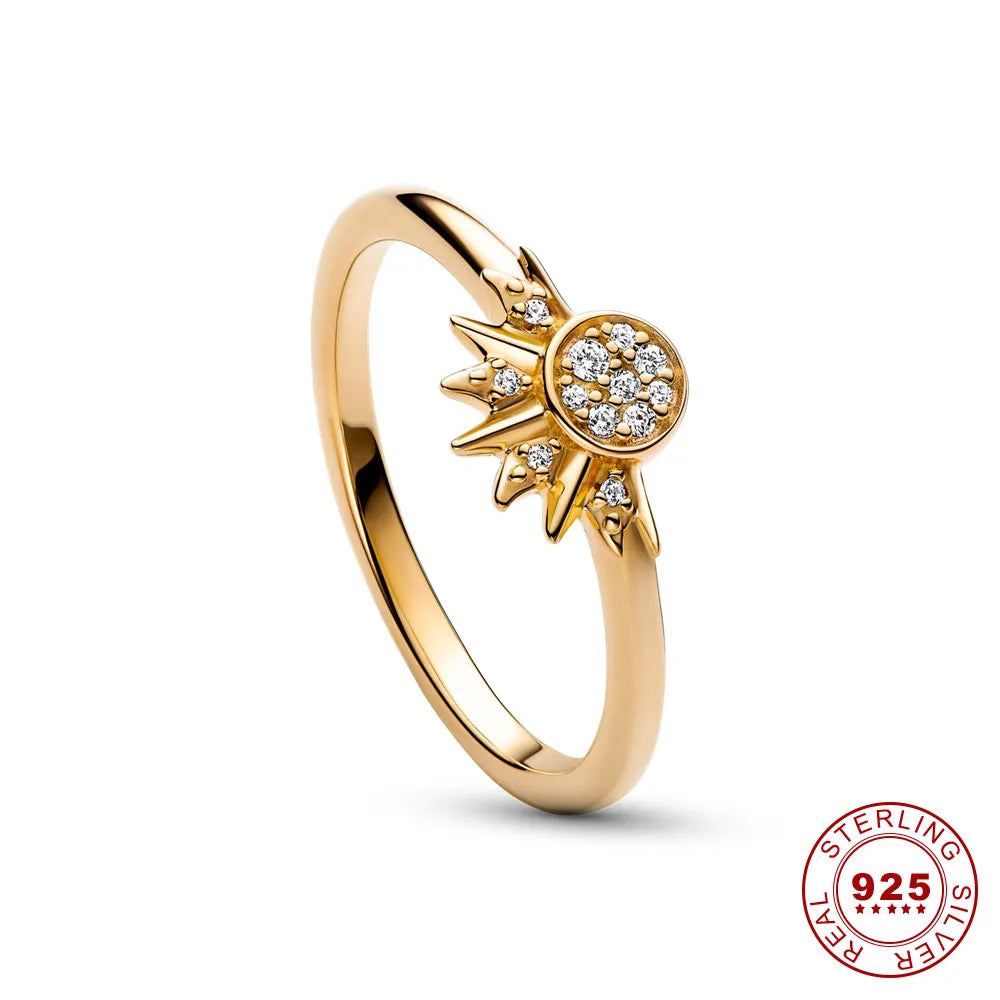 Amara| Bague en argent étincelante avec lune, soleil et cristal
