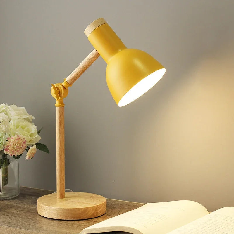 Lurka | Skandinávská stolní lampa