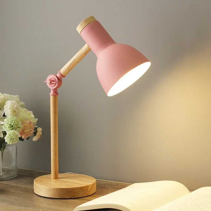 Lurka | Skandinávská stolní lampa
