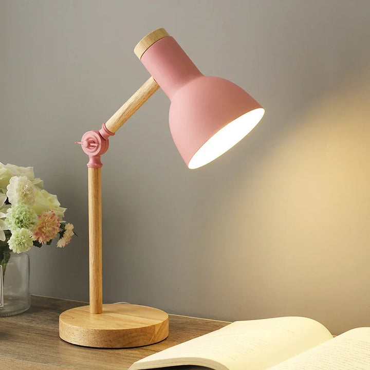 Lurka | Skandinávská stolní lampa