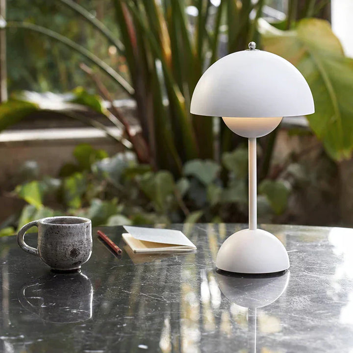 Stüna | LED stolní lampa