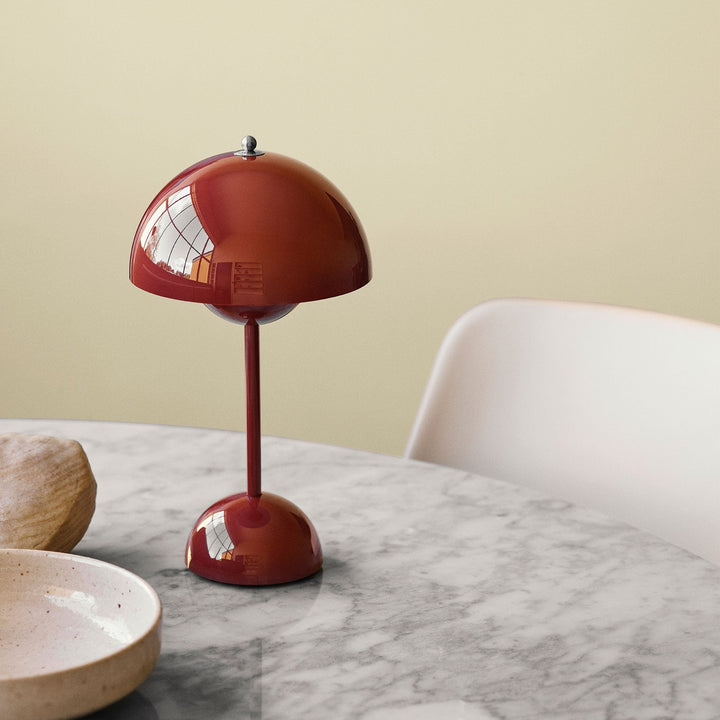 Stüna | LED stolní lampa