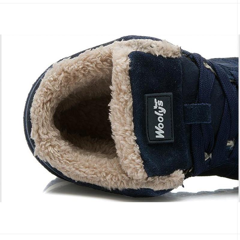 Moderní pánské zimní boty
