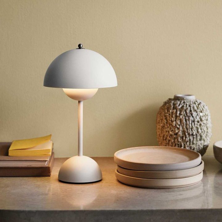Stüna | LED stolní lampa